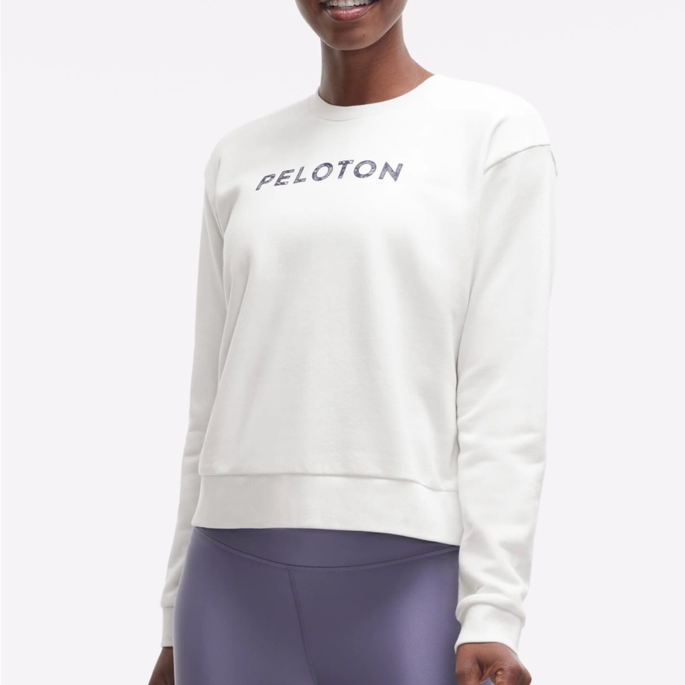 Peloton Fleece crew neck (pearl color)